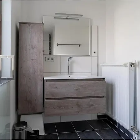 Holiday home One-bedroom Ouddorp